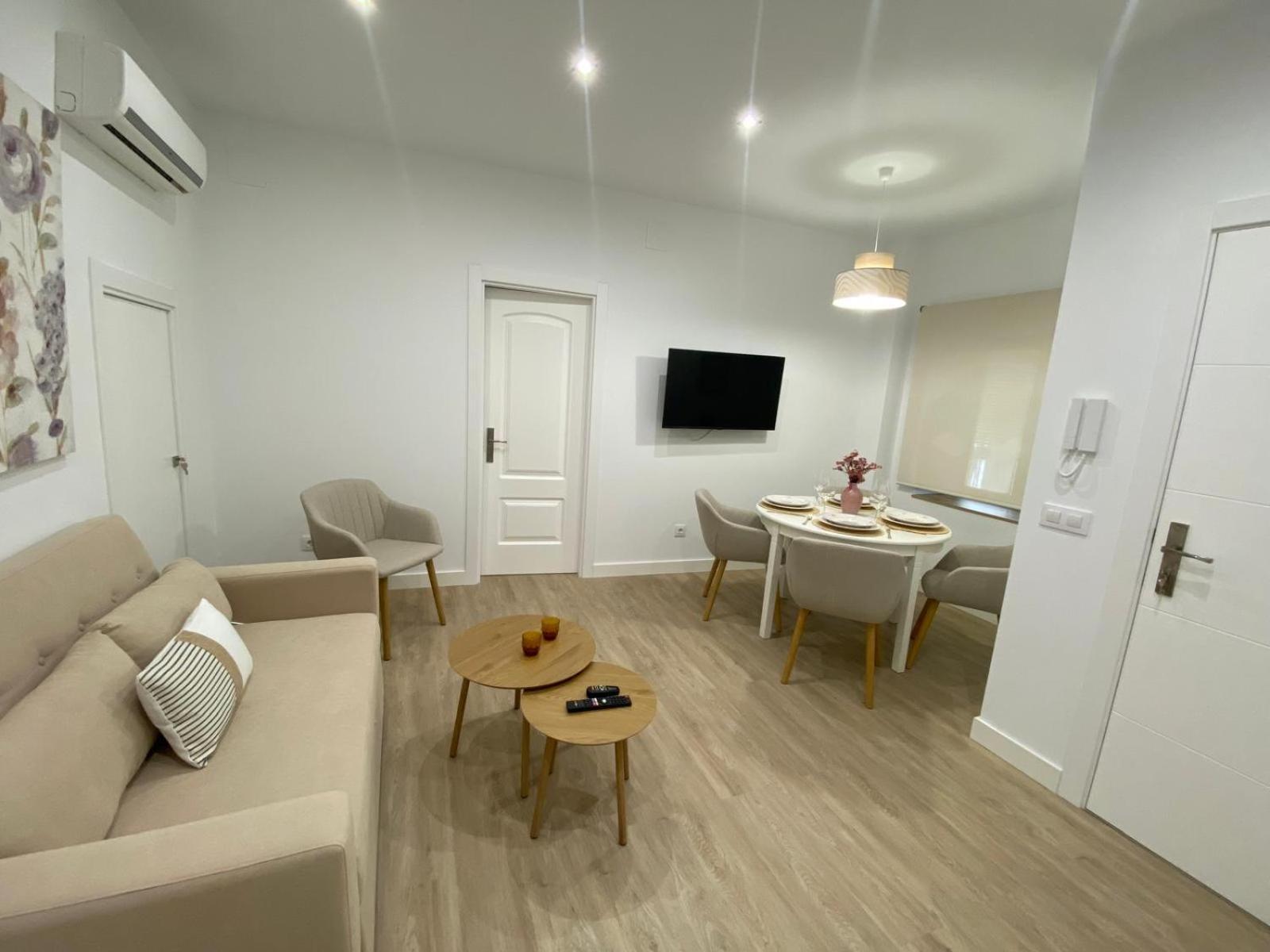 Apartamentos San Miguel Jerez De Los Caballeros Εξωτερικό φωτογραφία