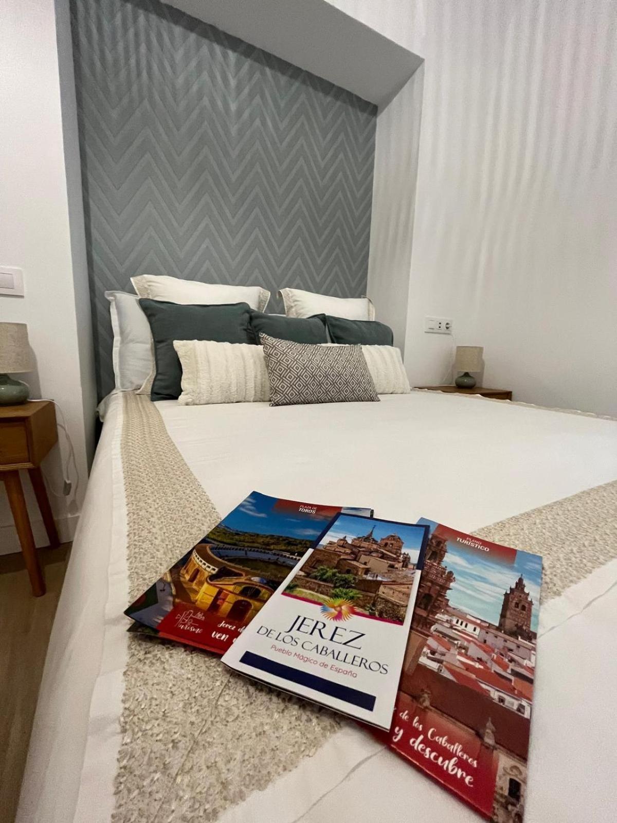 Apartamentos San Miguel Jerez De Los Caballeros Εξωτερικό φωτογραφία