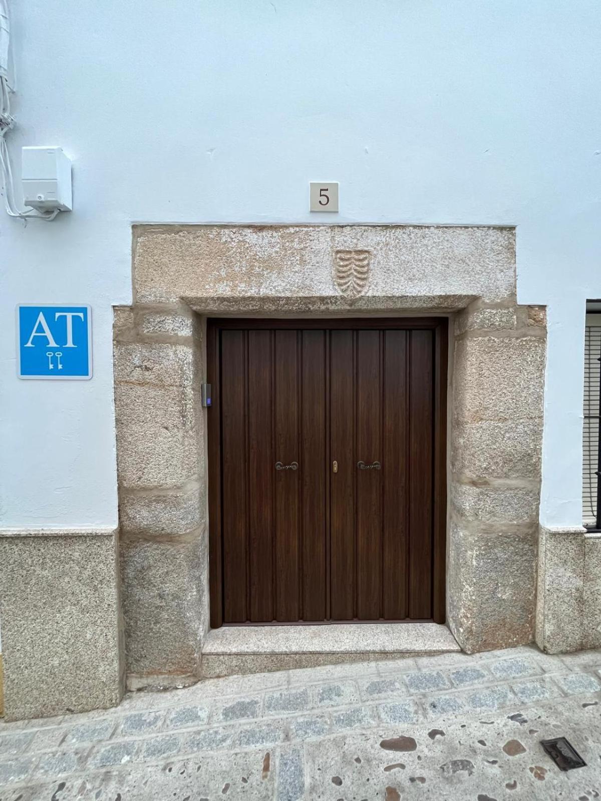 Apartamentos San Miguel Jerez De Los Caballeros Εξωτερικό φωτογραφία